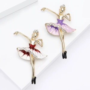 Spille eleganti a ballerina dorata con strass incastonati e smalto colorato vivace
