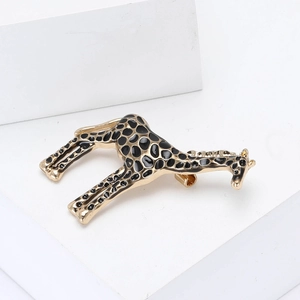 Fashionable cartoon giraffe enamel brooch with golden alloy and black spots pattern