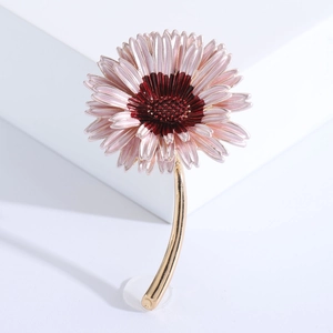 Elegant multi-layer daisy brooch with pink gradient petals and a gold alloy stem