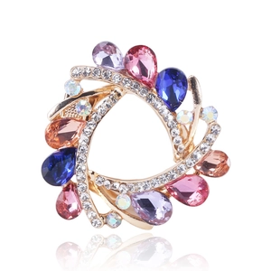 Retro Alloy Rhinestone Inlaid Flower Wreath Brooch Elegant Multicolor Glass Crystal Scarf Buckle Pin Jewelry For Women