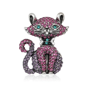 Vintage Antique Silver Alloy Cat Brooch For Women Purple Pink Rhinestone Inlaid Animal Lapel Pin Fashion Clothing Accessory