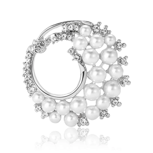 Elegant silver-toned pearl wreath brooch with sparkling rhinestones for suits