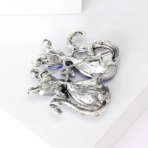 Dark green crystal cat bow brooch with vintage silver alloy back and secure pin closure
