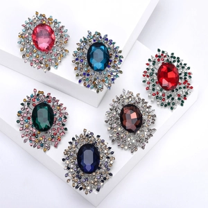 Luxury baroque style crystal brooches in six colors with sparkling rhinestones for suits