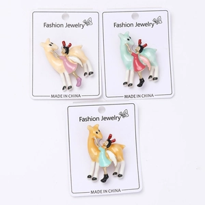 Détail d'un lot de broches en émail cerf dessin animé mignon en couleurs pastel