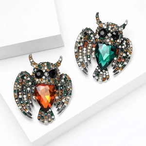 Vintage Alloy Rhinestone Owl Brooch Large Heart Artificial Crystal Pin Antique Silver Luxury Animal Jewelry For Women Party