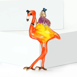 Broche de flamenco creativo con figura de niña en aleación esmaltada multicolorida