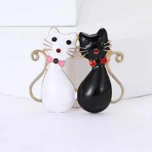 Broche Chat Couple En Alliage émail Mignon Chaton Noir Et Blanc Animal Corsage épingle Avec Strass Pour Costume Femme
