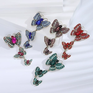 Vintage Alloy Rhinestone Three Connected Butterfly Brooch Elegant Fashion Apparel Accessory Pins For Women Banquet Daily Jewelry