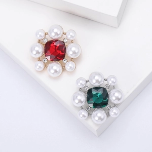 Broche Fleur en Alliage Vintage Élégant Cristal Émeraude Rouge Künstliche Perle d'Imitation Strass Épingle de Costume Bijoux de Banquet