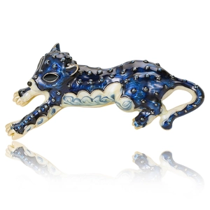 Running cheetah brooch in blue enamel with sparkling crystals and golden edges