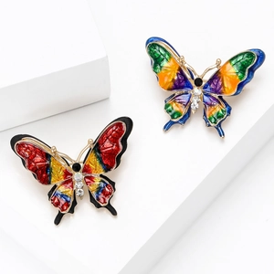 Vintage Enamel Butterfly Brooch Pin For Women Gold Plated Alloy Rhinestone Insect Breastpin Jewelry For Wedding Banquet Party