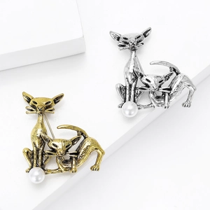 Vintage Alloy Cat Brooch With Artificial Pearl Embellishment Retro Animal Lapel Pin For Women Men Fashion Clothing Jewelry Accessories