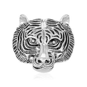 Vintage silver tiger head brooch with detailed engraving and antique metal finish