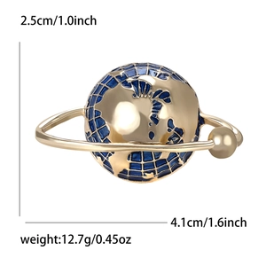Goldene Planeten-Emaille-Brosche in Blau, Maße 2,5 cm x 4,1 cm bei 12,7 g Gewicht