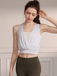 Women's jacquard nylon yoga crop top with V-neck layered design and marble texture
