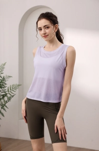 Detail of light purple backless yoga tank top with breathable quick-dry fabric texture