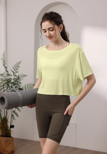 T-shirt de yoga en modal et short de cyclisme vert olive taille haute en extérieur