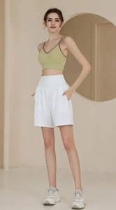 Damen-Yoga-Shorts in Weiß mit hoher Taille, Taschen und breitem elastischem Bund