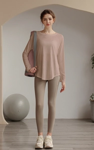 Breathable dusty pink tencel long-sleeved yoga top with high-waist fitness leggings