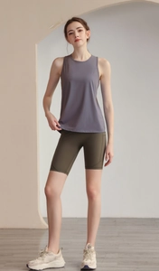 Débardeur de yoga dos nu avec short de cyclisme taille haute vert olive pour sport