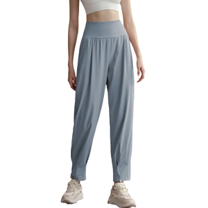 High waist loose sports pants in foggy blue for yoga and running with cuffed ankles