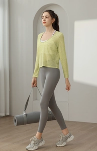 T-shirt de yoga respirant en nanosoie à manches longues avec tissu semi-transparent