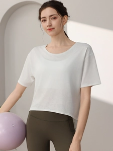 White quick-dry camouflage sports T-shirt for women with relaxed fit for yoga and fitness