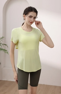 Detailed view of light yellow modal sports t-shirt with a breathable quick-dry fabric