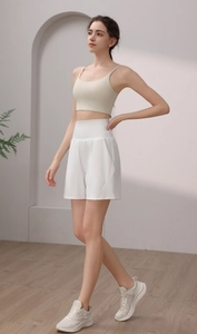 Women's high waist sports shorts in white with pockets and quick-dry breathable fabric