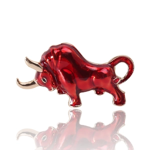 Vintage Alloy Enamel Bull Brooch For Men Women Zodiac Ox Creative Animal Lapel Pin Gold Metal Edge Suit Decoration Jewelry Gift