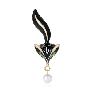 Fox Brooch Pin Alloy Enamel With Artificial Pearl Pendant Retro Elegant Animal Fashion Jewelry For Women