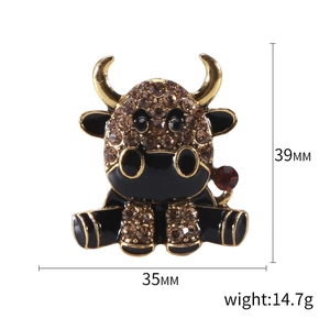 Spilla mucca carina con cristalli marroni e smalto nero in oro, misura 39x35mm