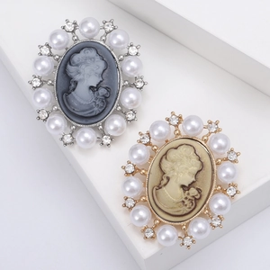 Vintage Cameo Brooch For Women Alloy Relief Pin With White Faux Artificial Pearls And Sparkling Rhinestones Victorian Style Elegant Jewelry