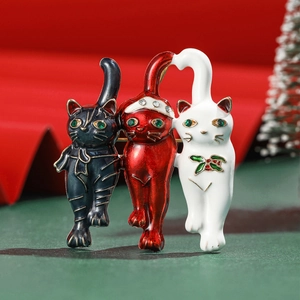 Festive Christmas Cat Kittens Enamel Alloy Brooch Pin For Women Colorful Rhinestone Cat Jewelry Winter Holiday Xmas Gift