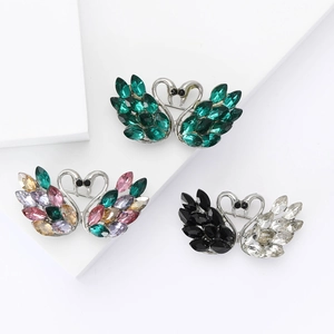 Elegant Alloy Rhinestone Double Swan Heart Brooch Pin For Women Fashion Jewelry Silver Plated Inlaid Crystal Animal Badge