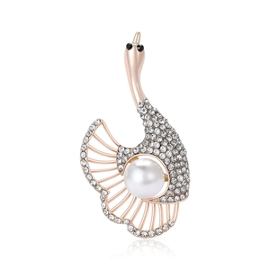Broche Cygne Élégante en Alliage Avec Strass et Imitation Künstliche Perle Accessoires de Mode Luxe Léger pour Femmes Fête Banquet Bijoux