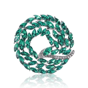 Vintage Alloy Rhinestone Flower Wreath Brooch Pin For Women Elegant Marquise Cut Geometric Crystal Accessory For Wedding Party