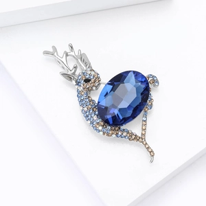 Elegante spilla a forma di cervo argento con cristalli blu e strass per le donne