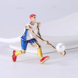 Détail de la broche de hockeyeur en alliage avec émail coloré et perle ronde décorative