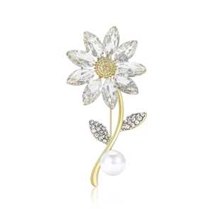 Elegant Daisy Flower Brooch With Rhinestone Crystal And Artificial Pearl For Women Vintage Korean Style Suit Scarf Pin Jewelry Gift