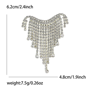 Spilla di lusso con nappe di strass in lega d'argento con misure dettagliate