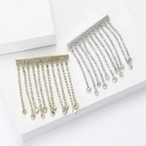 Moderne spille a nappa color oro e argento con strass scintillanti per abiti eleganti