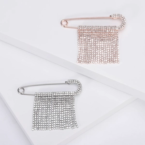 Moderna Spilla da Balia in Lega con Nappe e Strass per Donna Elegante Accessorio per Abiti Maglioni e Scialli Regalo