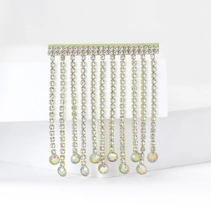 Spilla lineare dorata con nappe in strass e cristalli per abiti alla moda