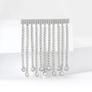 Spilla a frange in argento con strass scintillanti e gocce di cristallo iridescenti
