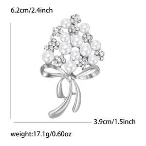 Detailed size chart showing 6.2cm height and 3.9cm width of the rhinestone bouquet brooch