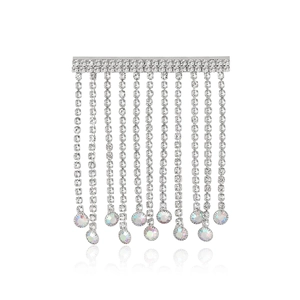 Spilla a nappe argentata con catene di strass e gemme cangianti per abiti eleganti