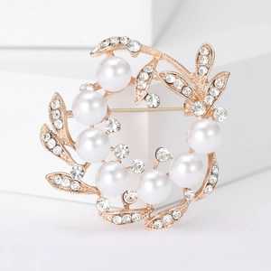 Elegant rose gold wreath brooch with white pearls and sparkling crystals for women