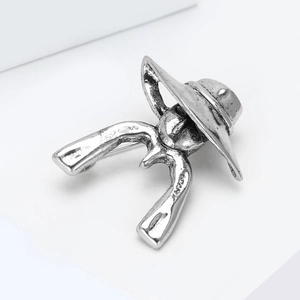 Macro shot of S925 silver stamp on retro lady portrait brooch with vintage finish